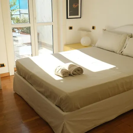 Apartmán Rooftop Suello 9 - Terrazza Privata A